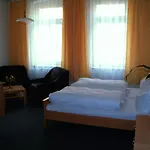 Zum Goldenen Loewen 3* Мерзебург