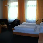 Zum Goldenen Loewen