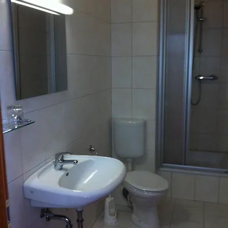 Zum Goldenen Loewen 3*