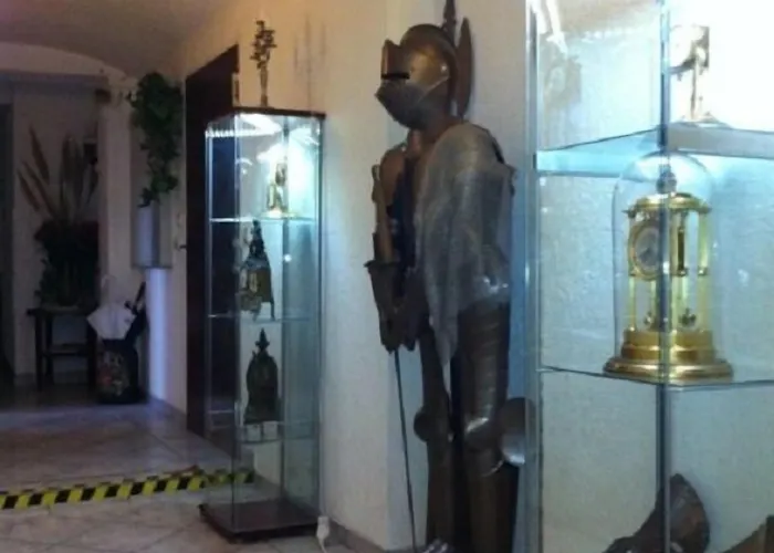 Hotell Zum Goldenen Loewen 3*